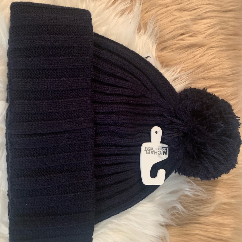 MICHAEL KORS NAVY BLUE HAT - Picture 1 of 4